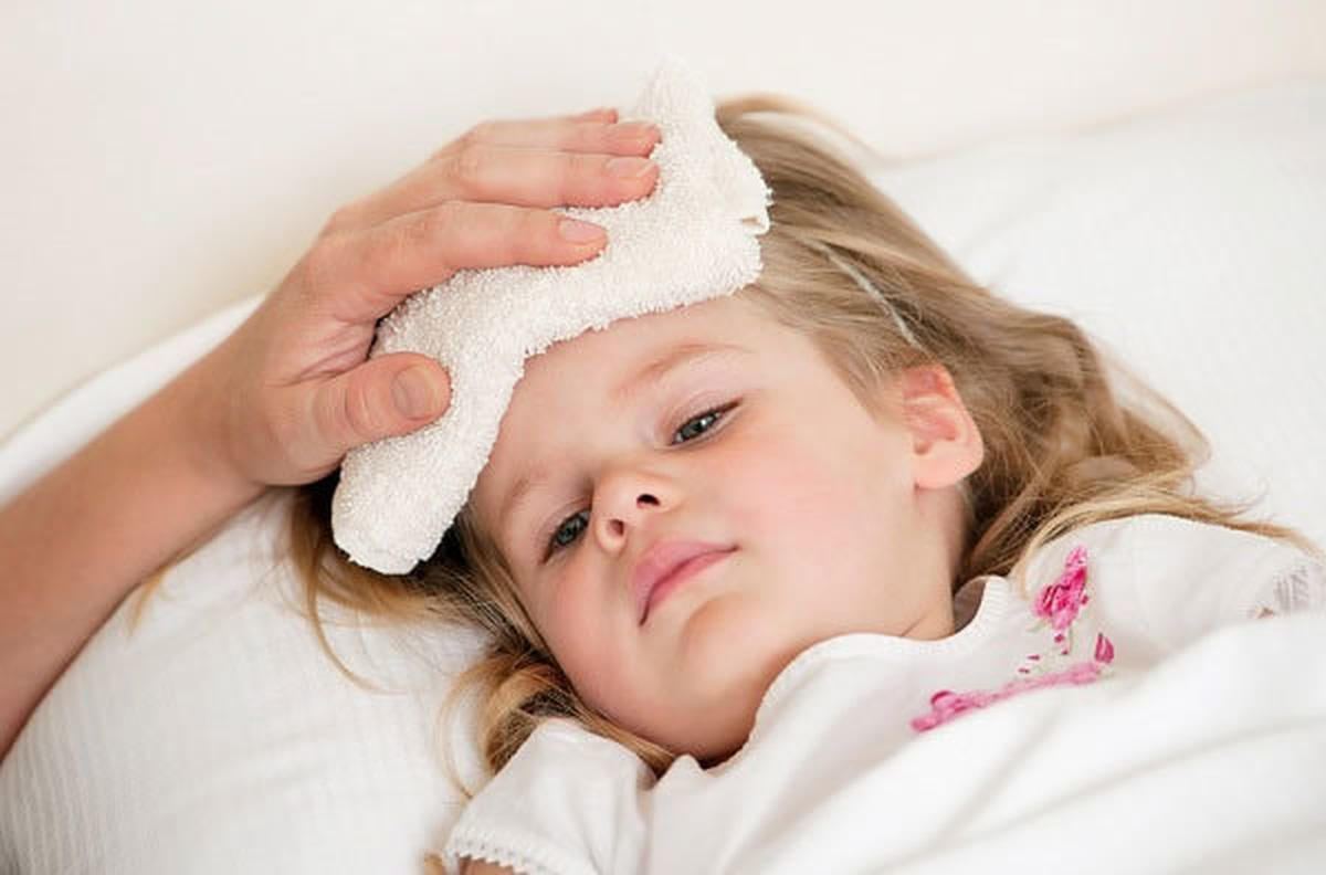 Nguyên nhân và cách điều trị khi trẻ bị nhiễm siêu vi