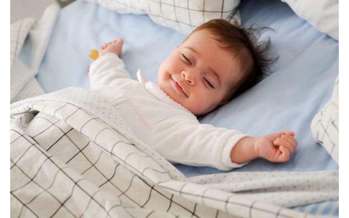 Nhiệt độ thích hợp cho trẻ sơ sinh trong phòng ngủ