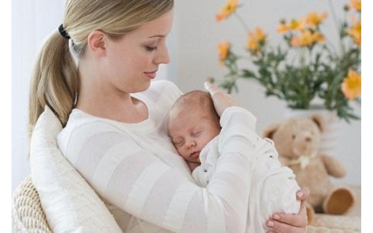 Cần biết những gì khi trẻ sơ sinh bị sốt?